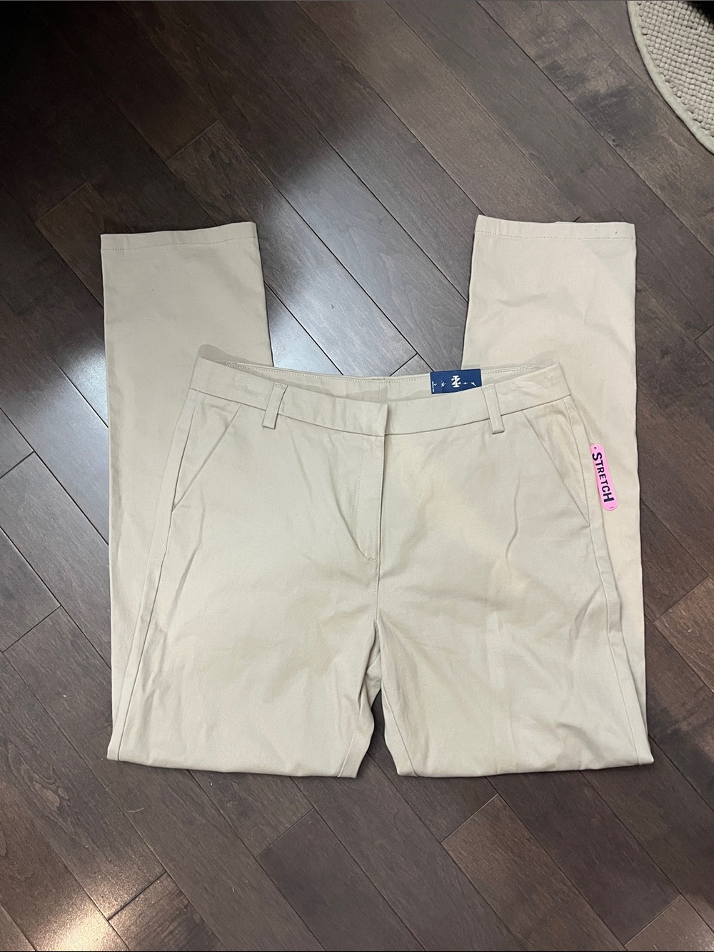 Izod Khaki Chino Pants
98% Cotton/2% Spandex